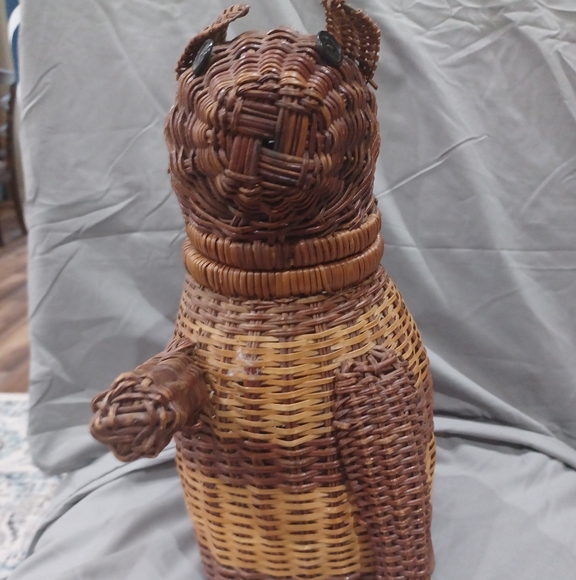 Handcrafted Wicker Animal Figurine - Picture 1 of 6